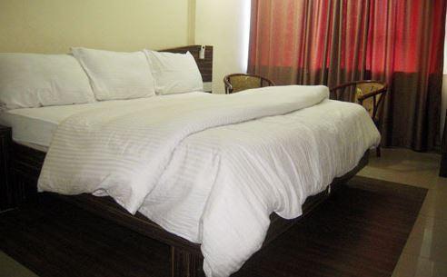 Hotel Swayam Jabalpur Exterior foto